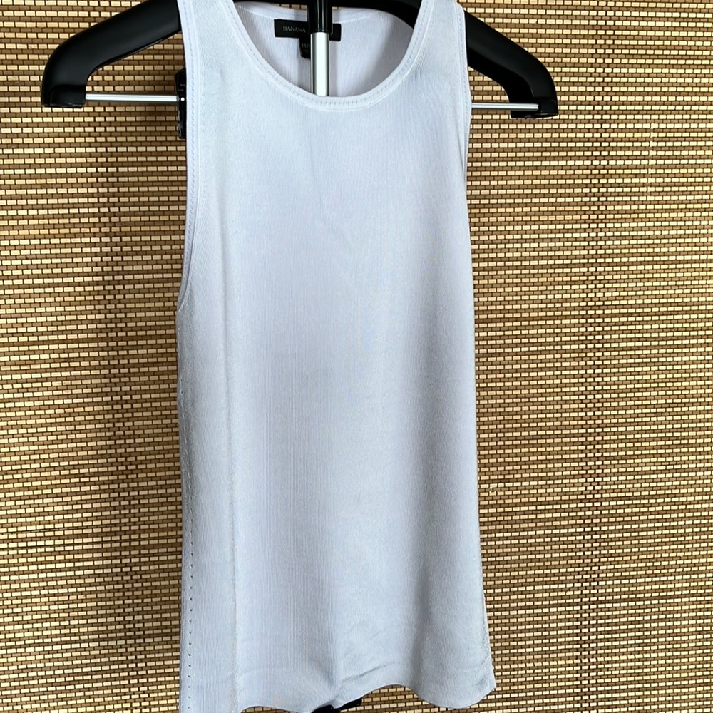 Banana Republic tank top - white